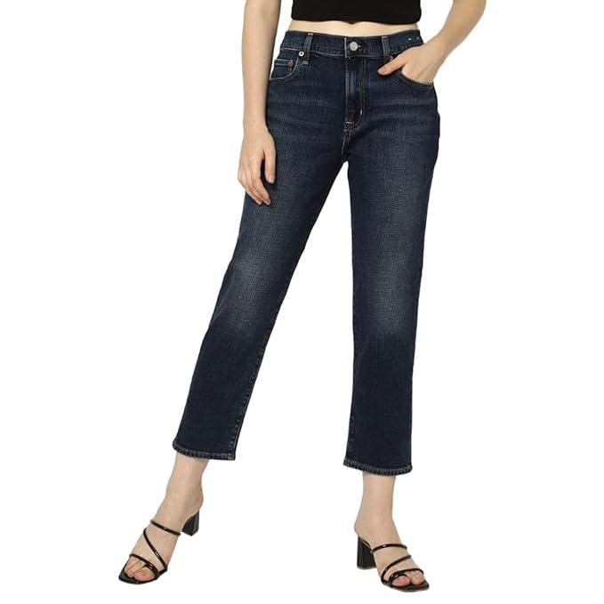 GAP Women’s Relaxed Fit Mid Rise Mid Washed Jeans