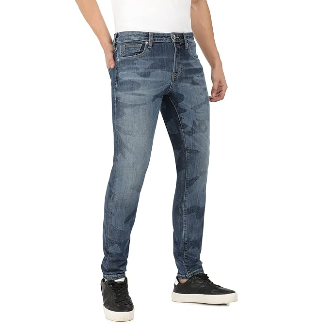 Everblue Men Solid Stretchable Blue Tapered Slim Fit Light Fade Midrise Jeans