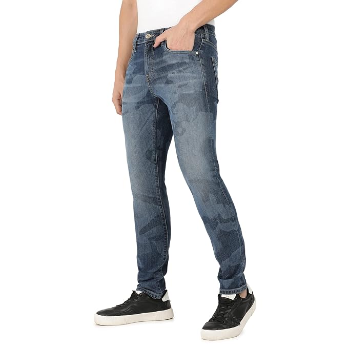 Everblue Men Solid Stretchable Blue Tapered Slim Fit Light Fade Midrise Jeans