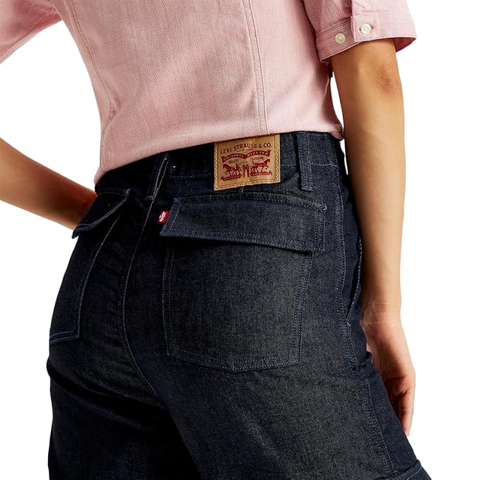 Levi's Women's High Rise Baggy Fit Cargo Jeans