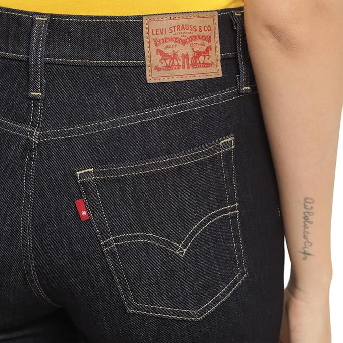 Levi's Women's 724 Straight Fit High Rise Jeans