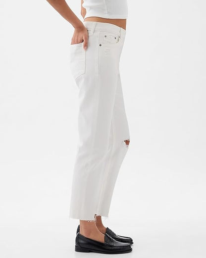 GAP Women’s Straight Fit High Rise Clean Washed Jean